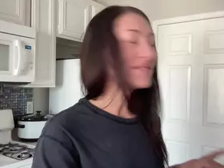 Iamwhitneyoc's Live Sex Cam Show
