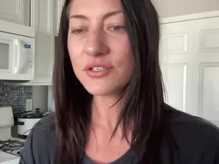 Iamwhitneyoc's Live Sex Cam Show