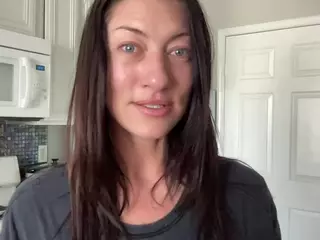 Iamwhitneyoc's Live Sex Cam Show