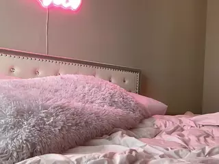Iamwhitneyoc's Live Sex Cam Show