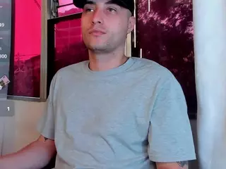 juan&juli's Live Sex Cam Show