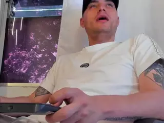 juan&juli's Live Sex Cam Show