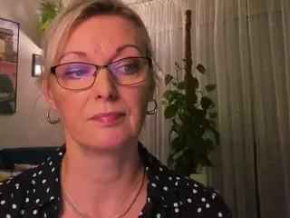 VanessaSoft's Live Sex Cam Show