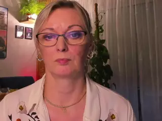 VanessaSoft's Live Sex Cam Show