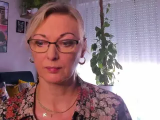 VanessaSoft's Live Sex Cam Show