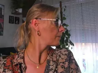 VanessaSoft's Live Sex Cam Show
