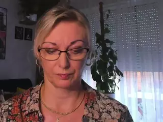 VanessaSoft's Live Sex Cam Show