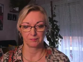 VanessaSoft's Live Sex Cam Show