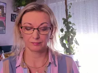 VanessaSoft's Live Sex Cam Show