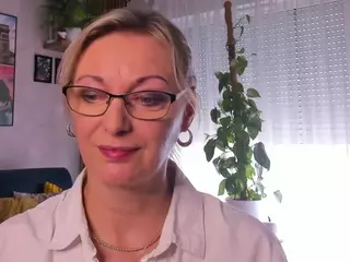 VanessaSoft's Live Sex Cam Show
