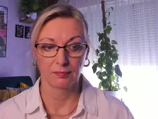 VanessaSoft's Live Sex Cam Show