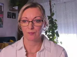 VanessaSoft's Live Sex Cam Show