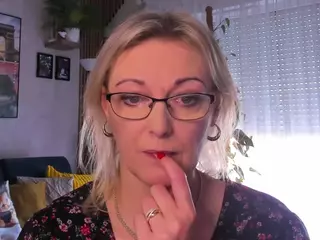 VanessaSoft's Live Sex Cam Show