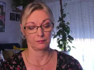 VanessaSoft's Live Sex Cam Show