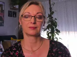VanessaSoft's Live Sex Cam Show