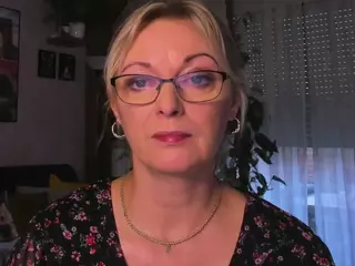 VanessaSoft's Live Sex Cam Show