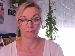 VanessaSoft's Live Sex Cam Show