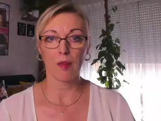 VanessaSoft's Live Sex Cam Show