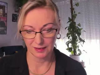 VanessaSoft's Live Sex Cam Show