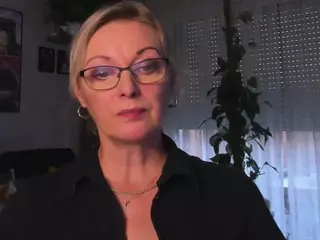 VanessaSoft's Live Sex Cam Show