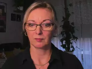 VanessaSoft's Live Sex Cam Show