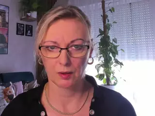 VanessaSoft's Live Sex Cam Show