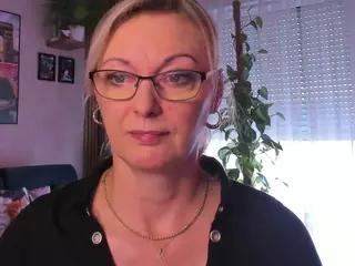VanessaSoft's Live Sex Cam Show