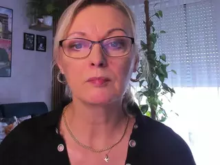VanessaSoft's Live Sex Cam Show