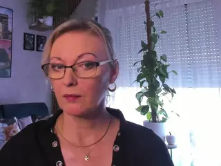 VanessaSoft's Live Sex Cam Show