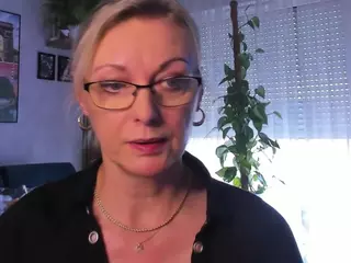 VanessaSoft's Live Sex Cam Show