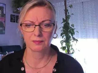 VanessaSoft's Live Sex Cam Show