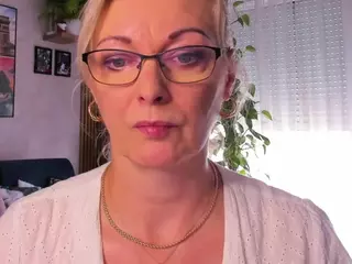 VanessaSoft's Live Sex Cam Show