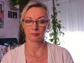 VanessaSoft's Live Sex Cam Show