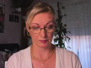 VanessaSoft's Live Sex Cam Show