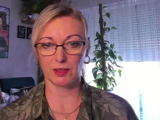 VanessaSoft's Live Sex Cam Show