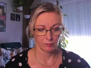 VanessaSoft's Live Sex Cam Show