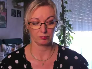 VanessaSoft's Live Sex Cam Show