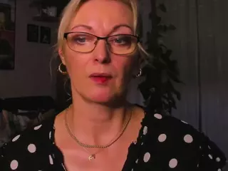 VanessaSoft's Live Sex Cam Show