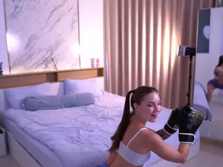 CuteFoxy's Live Sex Cam Show