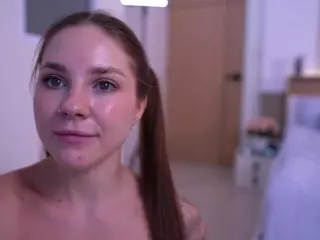 CuteFoxy's Live Sex Cam Show