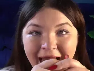 RosieMoons's Live Sex Cam Show