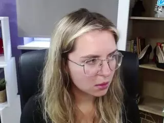 ZoeyFancy's Live Sex Cam Show