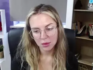ZoeyFancy's Live Sex Cam Show