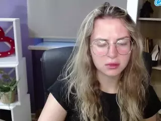ZoeyFancy's Live Sex Cam Show