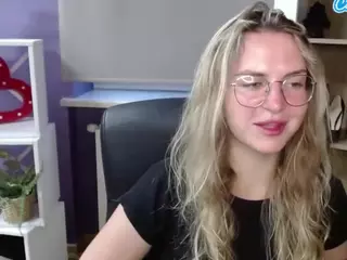 ZoeyFancy's Live Sex Cam Show