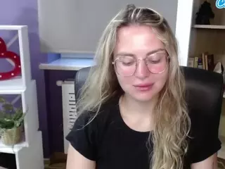 ZoeyFancy's Live Sex Cam Show