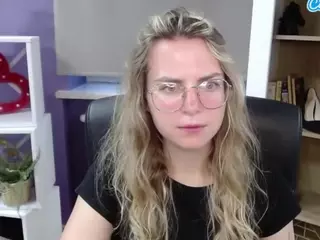 ZoeyFancy's Live Sex Cam Show