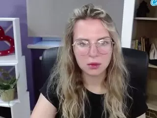 ZoeyFancy's Live Sex Cam Show