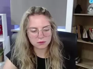ZoeyFancy's Live Sex Cam Show