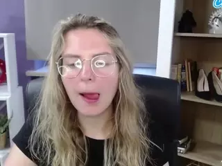 ZoeyFancy's Live Sex Cam Show